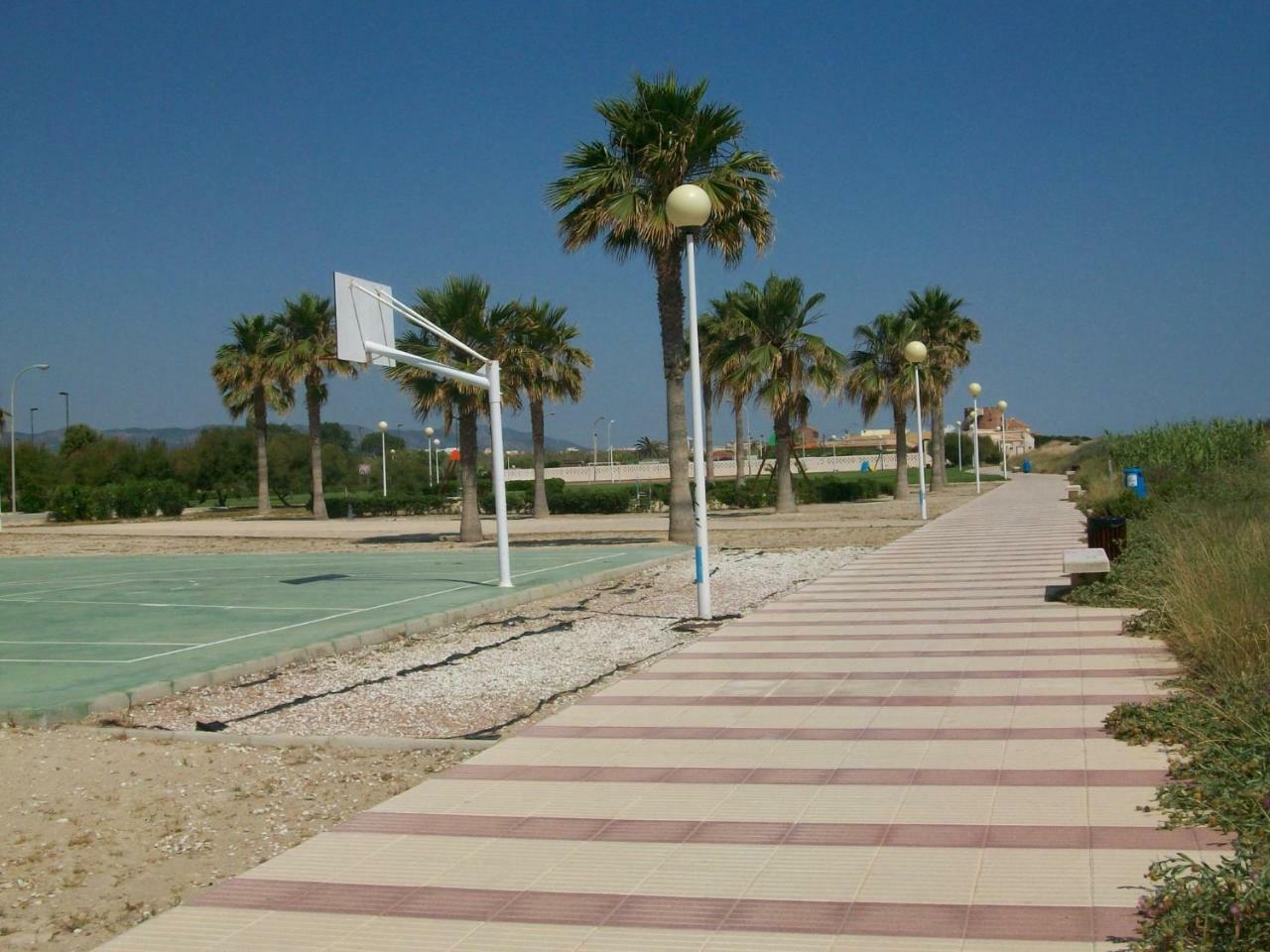 Neptuno Apartamento - Frente A La Playa Daimús Exterior foto